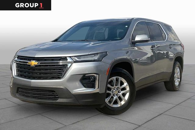 2023 Chevrolet Traverse LS FWD photo