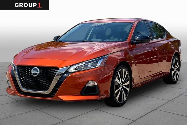 2022 Nissan Altima 2.5 SR AWD photo