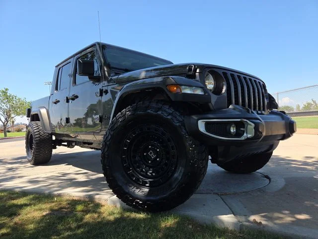 2023 Jeep Gladiator Sport S 4WD photo
