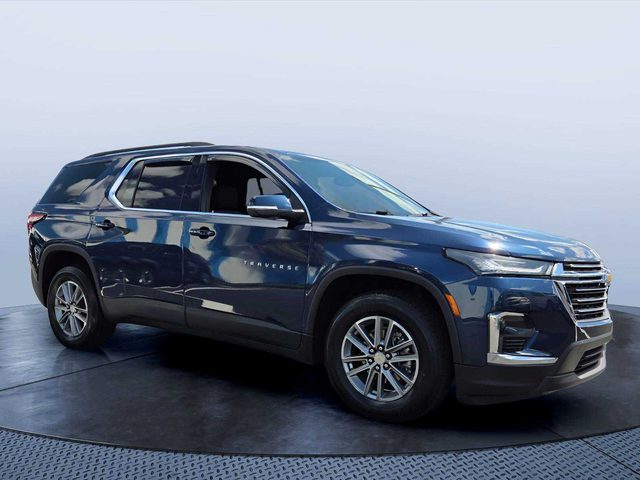 2023 Chevrolet Traverse LT Cloth FWD photo