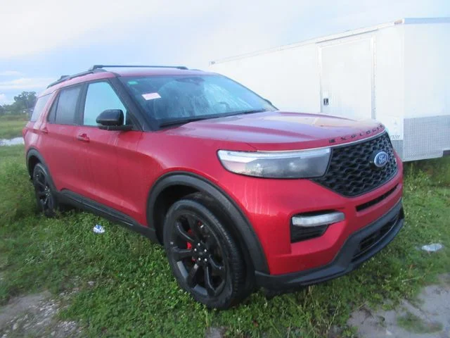 2023 Ford Explorer ST 4WD photo