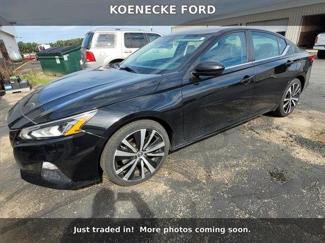 2021 Nissan Altima 2.5 SR FWD photo