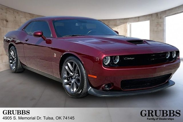 2023 Dodge Challenger R/T Scat Pack RWD photo
