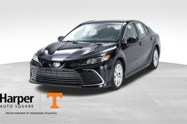 2023 Toyota Camry LE FWD photo