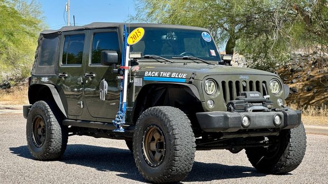 2015 Jeep Wrangler Unlimited Rubicon 4WD photo