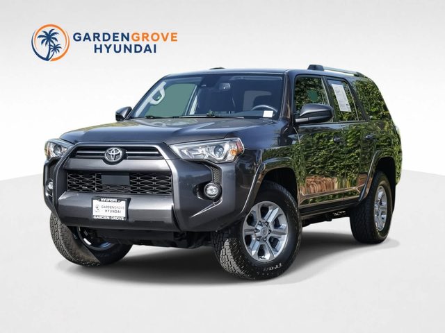 2022 Toyota 4Runner SR5 4WD photo