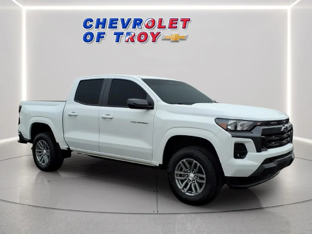 2023 Chevrolet Colorado 2WD LT RWD photo