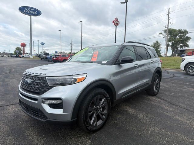 2023 Ford Explorer XLT 4WD photo