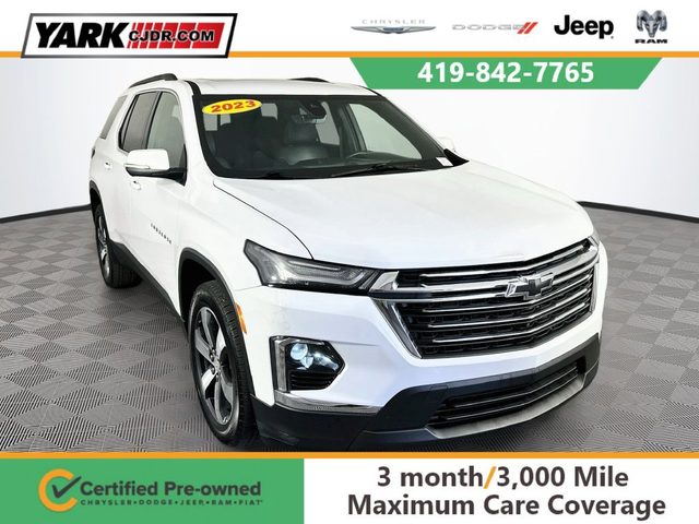2023 Chevrolet Traverse LT Leather FWD photo