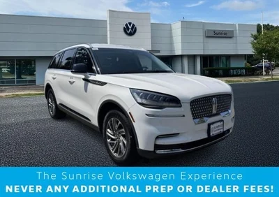 2023 Lincoln Aviator Standard AWD photo