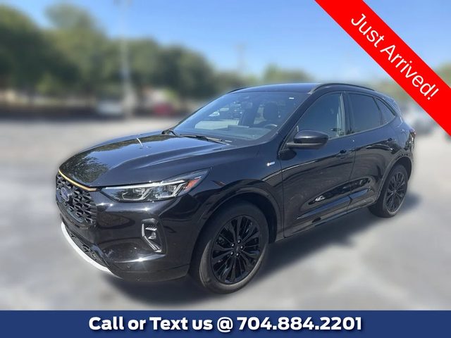 2023 Ford Escape ST-Line Elite AWD photo