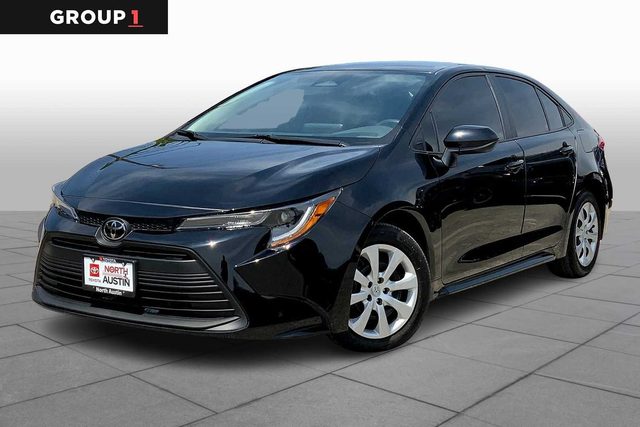 2023 Toyota Corolla LE FWD photo