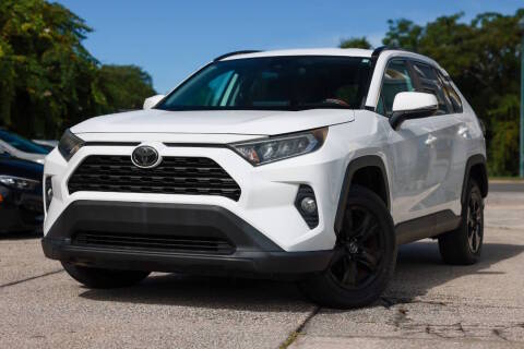 2021 Toyota RAV4 XLE FWD photo