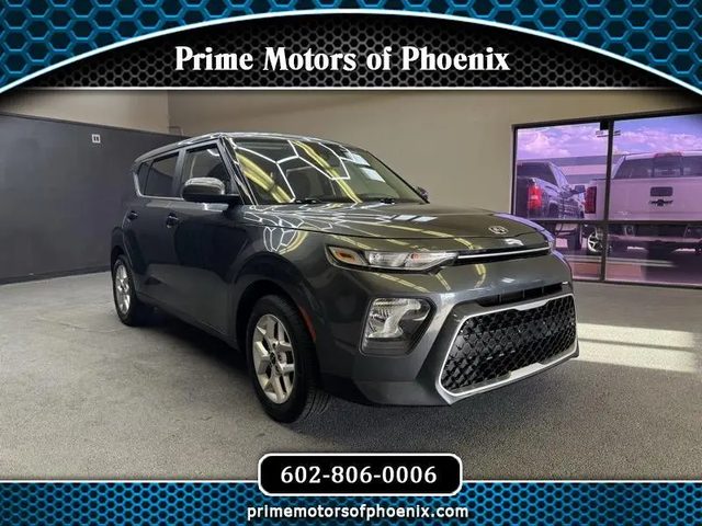 2022 Kia Soul LX FWD photo