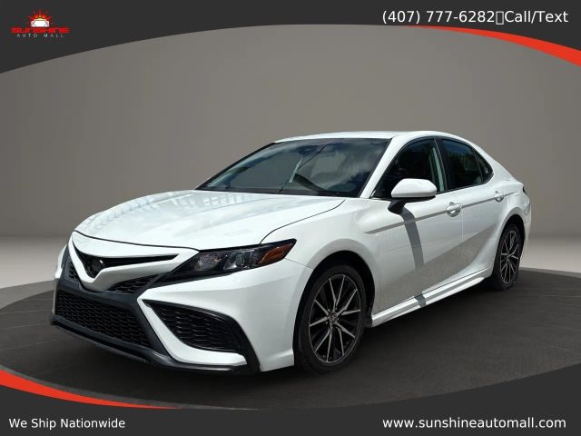 2021 Toyota Camry SE Nightshade FWD photo