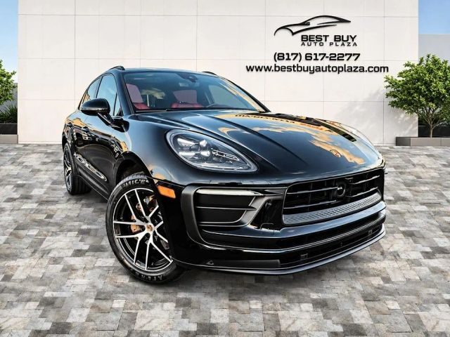 2023 Porsche Macan AWD photo
