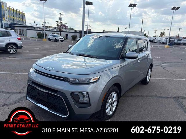 2022 Kia Soul LX FWD photo