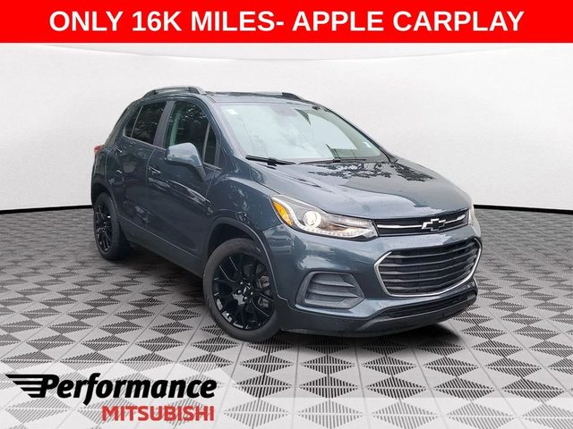 2022 Chevrolet Trax LT FWD photo