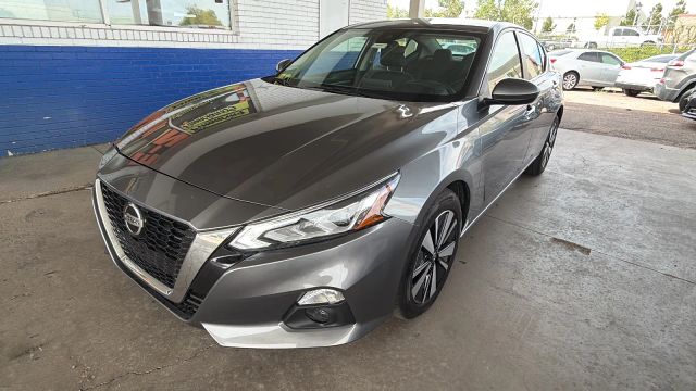 2022 Nissan Altima 2.5 SV AWD photo