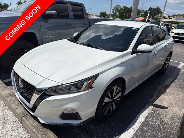 2022 Nissan Altima 2.5 SV AWD photo
