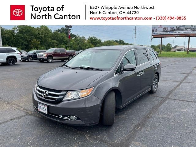 2015 Honda Odyssey Touring FWD photo