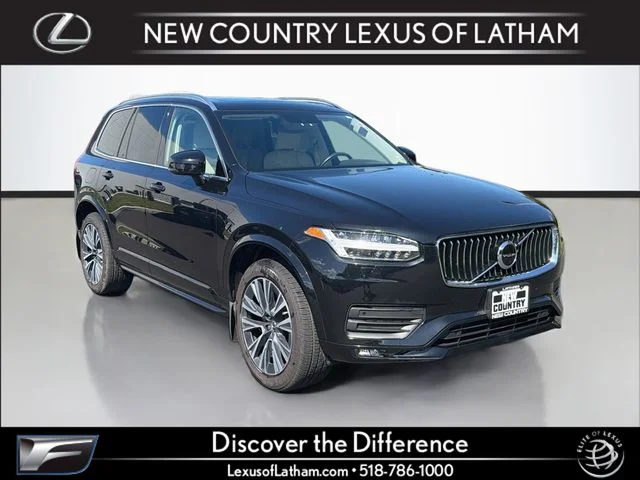 2022 Volvo XC90 Momentum AWD photo
