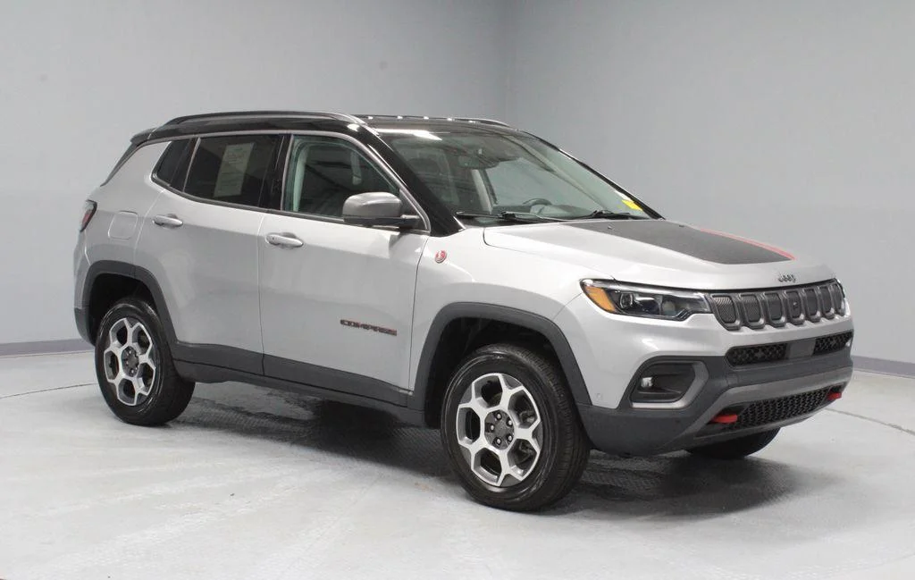 2022 Jeep Compass Trailhawk 4WD photo