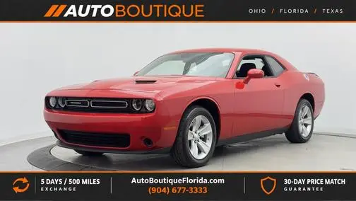 2023 Dodge Challenger SXT RWD photo