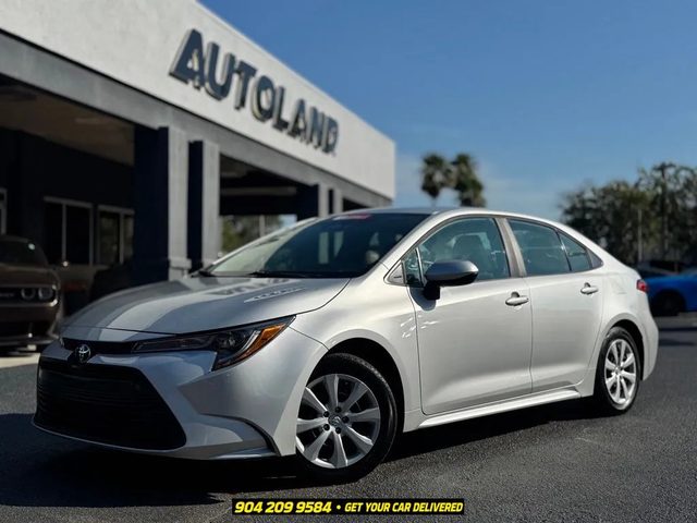 2023 Toyota Corolla LE FWD photo
