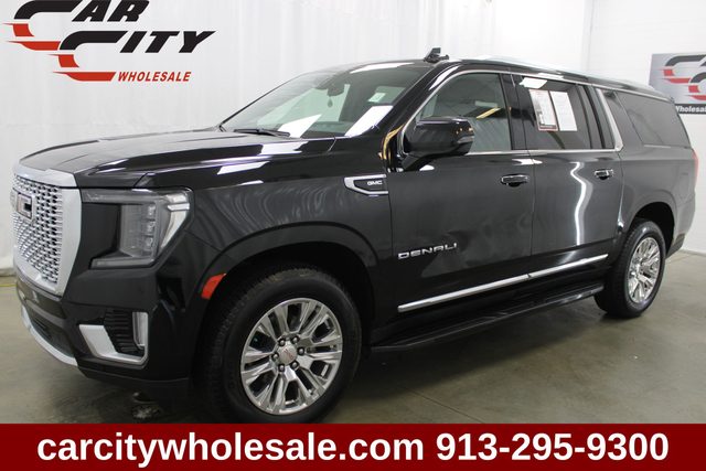 2022 GMC Yukon XL Denali 4WD photo