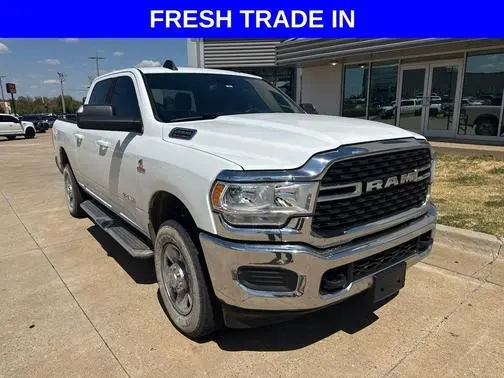2022 Ram 2500 Big Horn 4WD photo