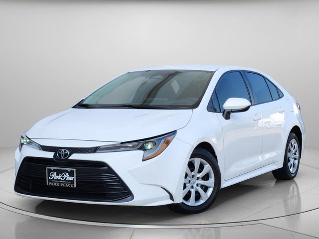 2023 Toyota Corolla LE FWD photo