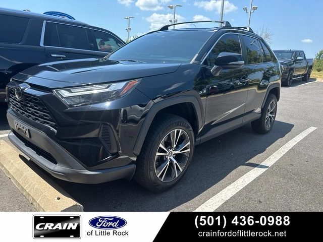 2023 Toyota RAV4 XLE AWD photo