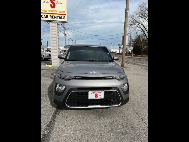 2022 Kia Soul LX FWD photo