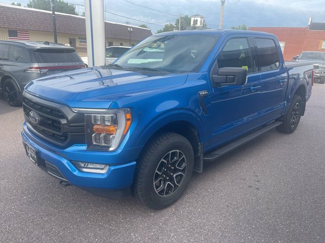 2021 Ford F-150 XLT 4WD photo
