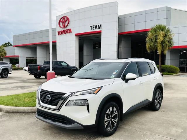 2023 Nissan Rogue SV FWD photo