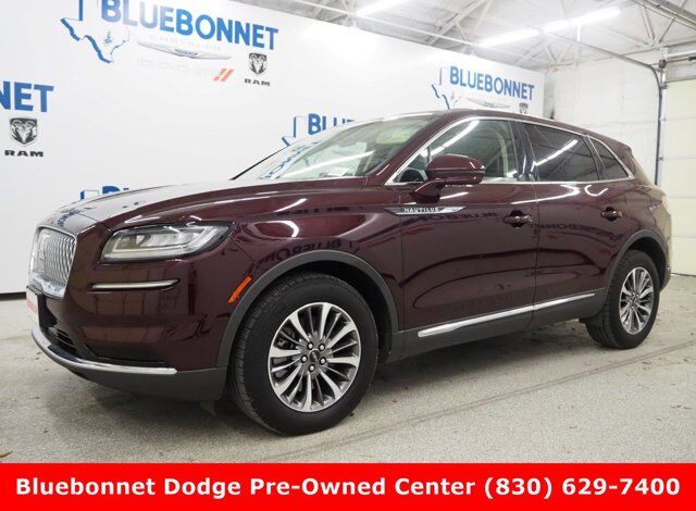 2022 Lincoln Nautilus Reserve AWD photo
