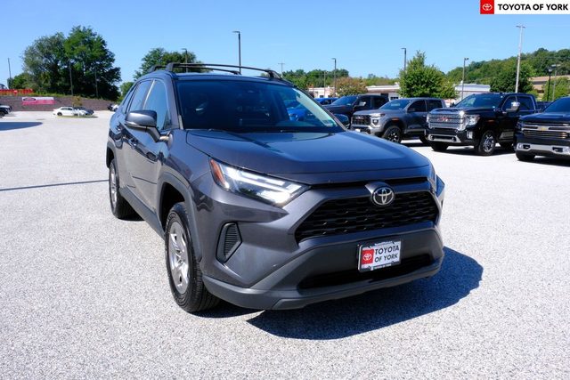 2022 Toyota RAV4 XLE AWD photo
