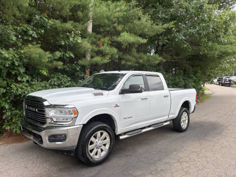 2022 Ram 2500 Laramie 4WD photo