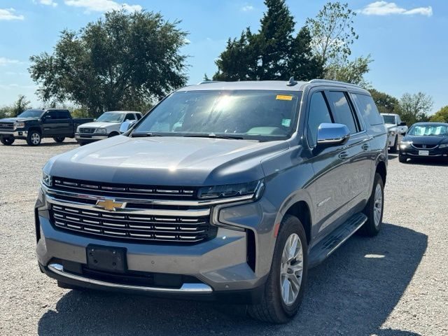2022 Chevrolet Suburban Premier 4WD photo