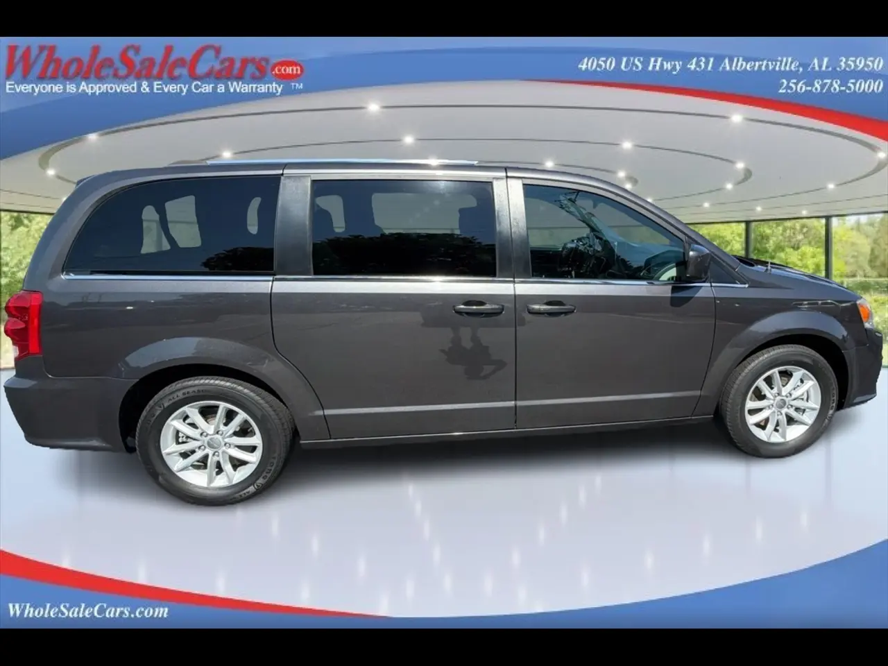 2020 Dodge Grand Caravan SXT FWD photo