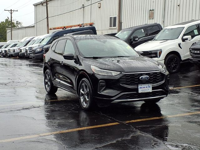 2023 Ford Escape ST-Line AWD photo