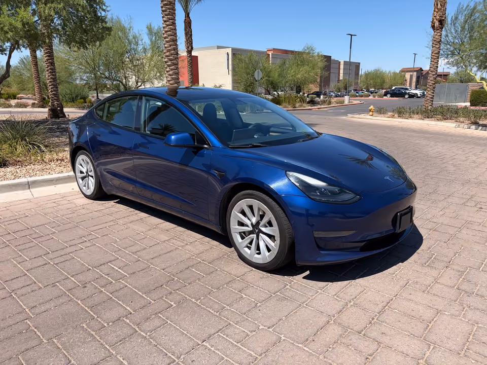2022 Tesla Model 3 RWD photo