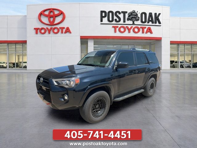 2021 Toyota 4Runner SR5 4WD photo