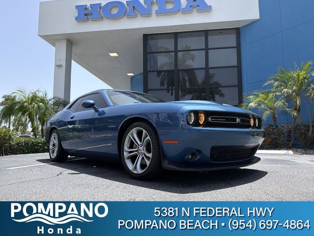 2022 Dodge Challenger R/T RWD photo