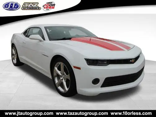 2015 Chevrolet Camaro LT RWD photo