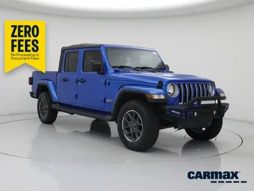 2023 Jeep Gladiator Overland 4WD photo