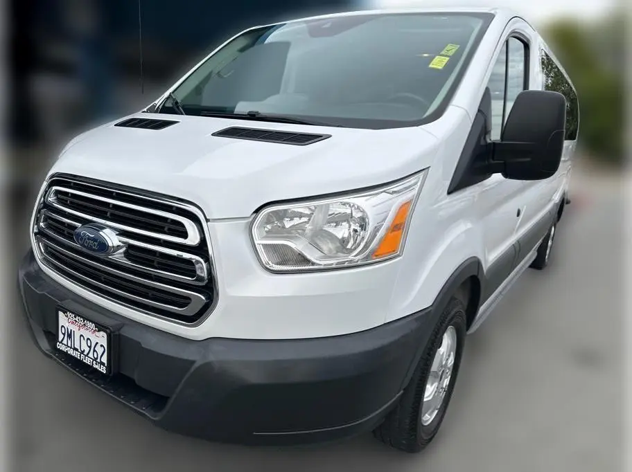 2018 Ford Transit Passenger Wagon XL RWD photo