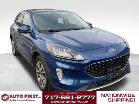 2022 Ford Escape SEL AWD photo