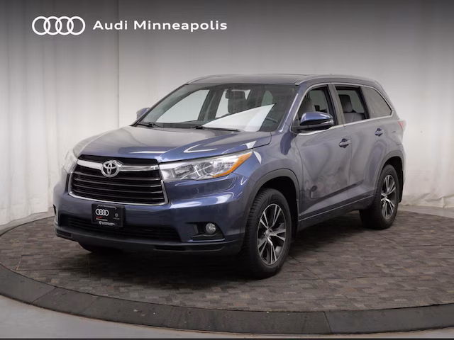 2015 Toyota Highlander XLE AWD photo